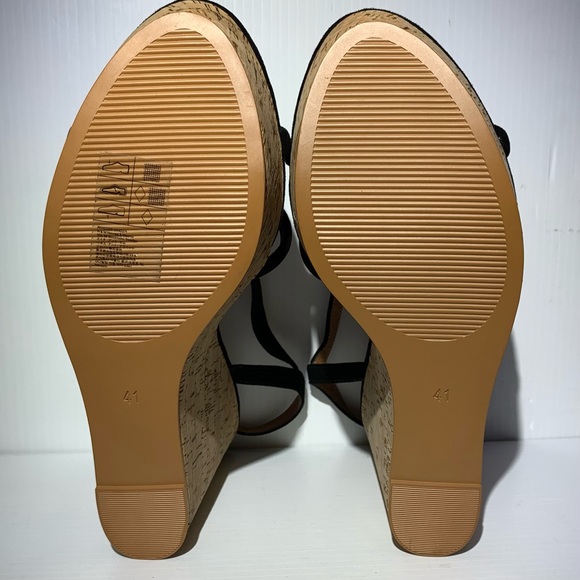BRAND NEW H&M Black Sz 9.5 Strappy Cork Wedges Velour Feel Straps Platform’s - Picture 5 of 11